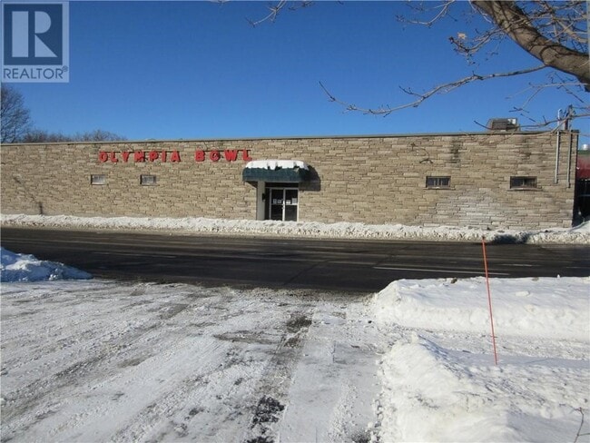 More details for 71 Ninth St W, Cornwall, ON - Retail for Sale