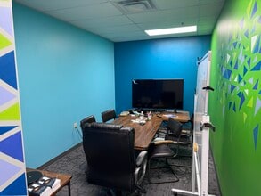 50101 Governors Dr, Chapel Hill, NC à louer Photo intérieure- Image 1 de 8