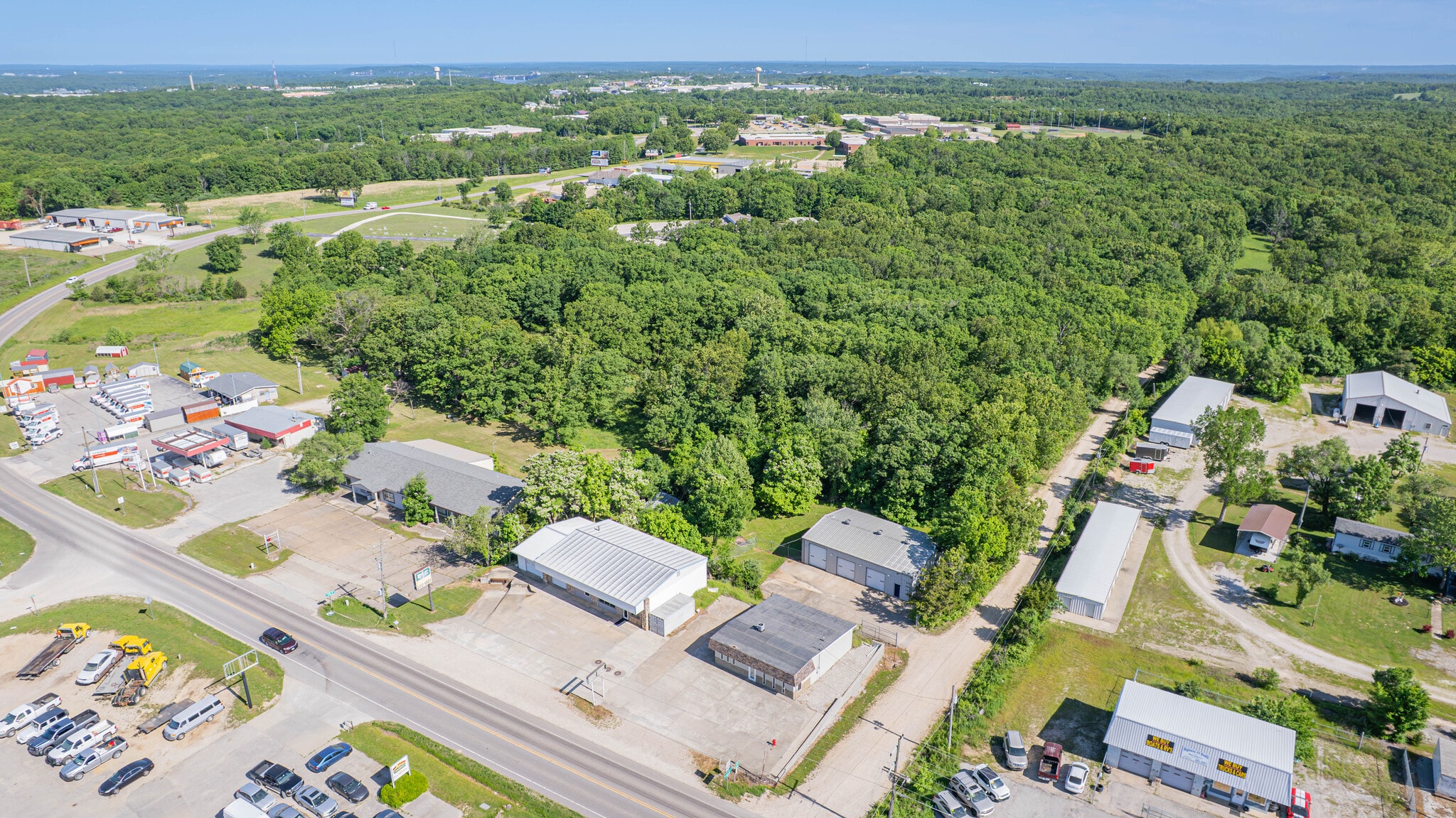 422 State Highway 42, Osage Beach, MO for lease Primary Photo- Image 1 of 18