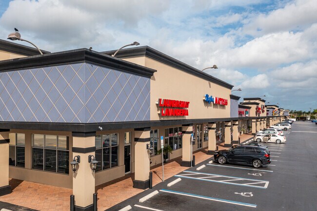 Plus de détails pour 11502-11572 Tamiami Trl E, Naples, FL - Commerce de détail à louer