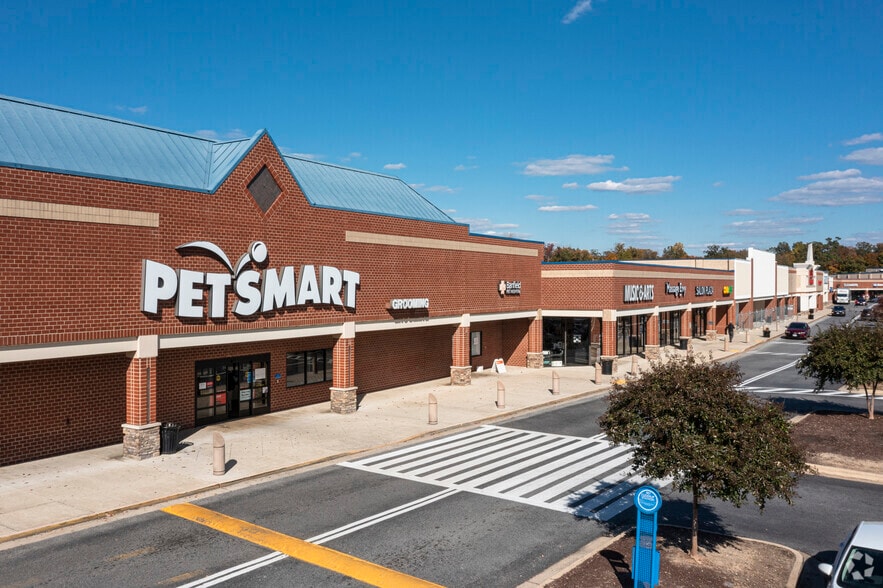 2901-3082 Festival Way, Waldorf, MD for lease - Building Photo - Image 1 of 12