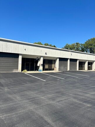 Plus de détails pour 526-540 Enterprise Dr, Erlanger, KY - Local d'activités à louer