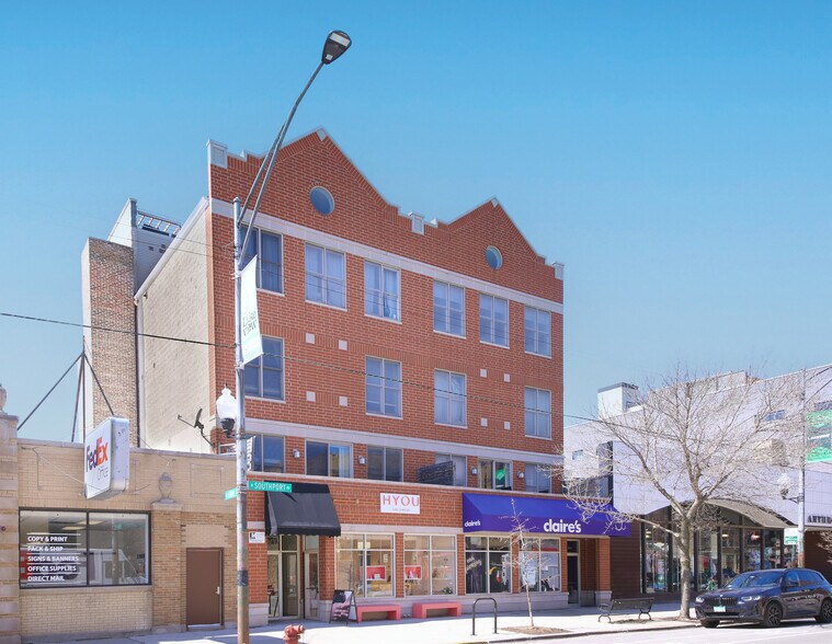 3530 N Southport Ave, Chicago, IL à vendre - Photo du bâtiment - Image 1 de 5