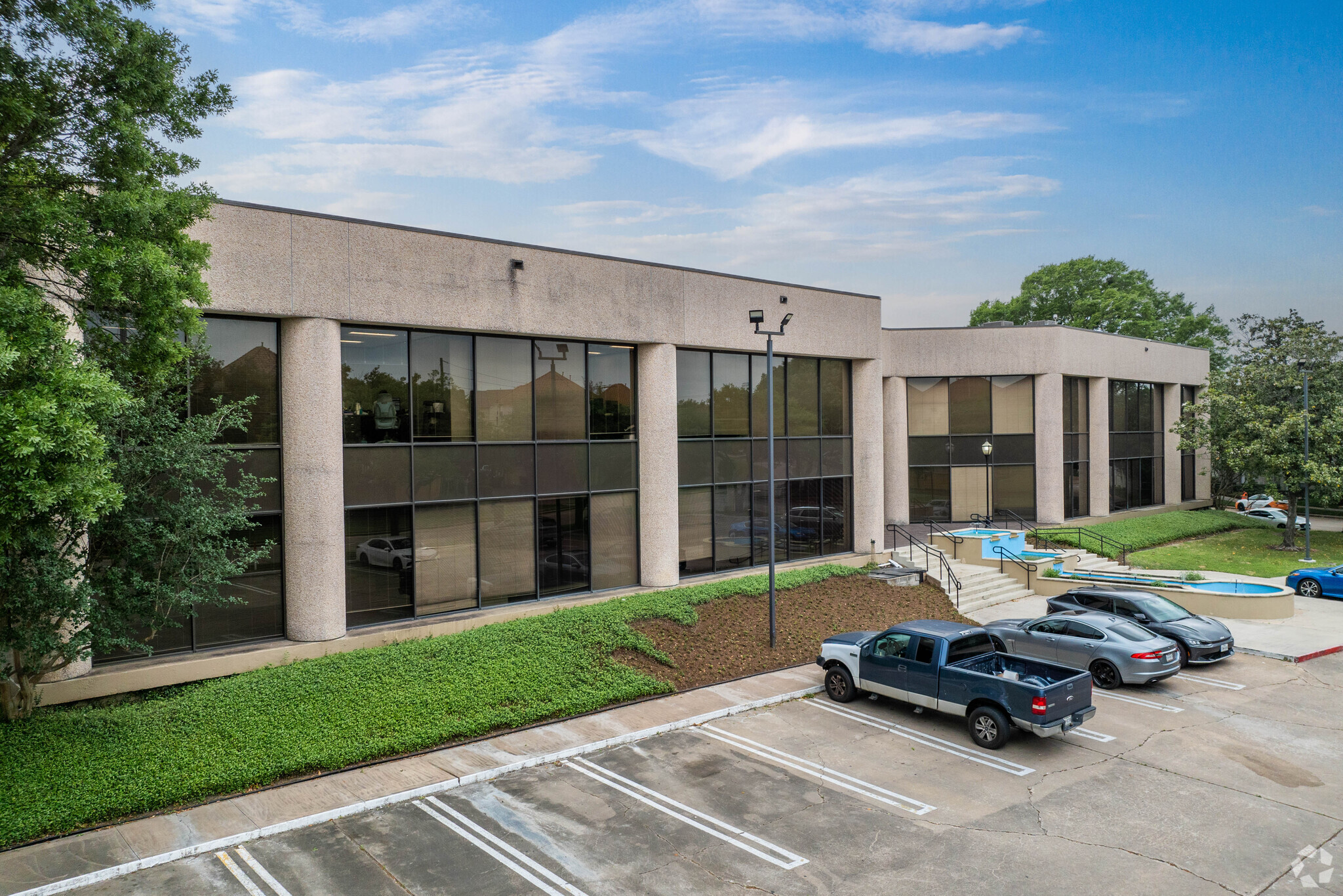 7211 Regency Square Blvd, Houston, TX for lease Primary Photo- Image 1 of 9