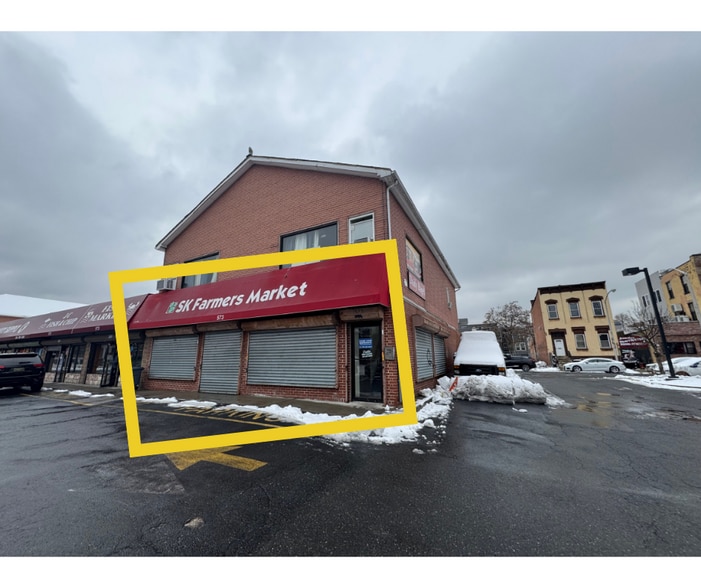 571-575 Martin Luther King Jr Dr, Jersey City, NJ for lease - Building Photo - Image 1 of 1