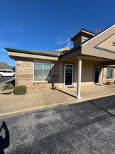 2709 SE I St, Bentonville, AR for lease Building Photo- Image 2 of 12