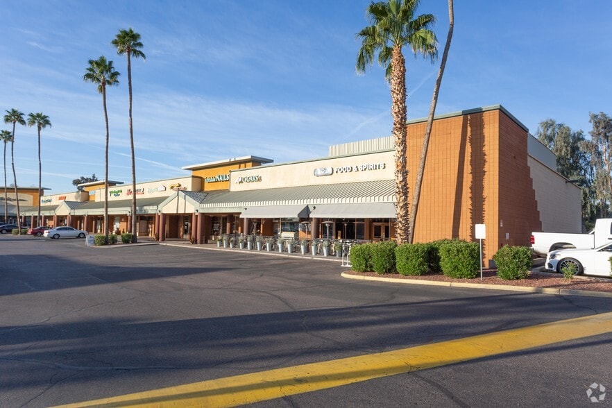 13610 N Scottsdale Rd, Scottsdale, AZ for lease - Primary Photo - Image 3 of 8