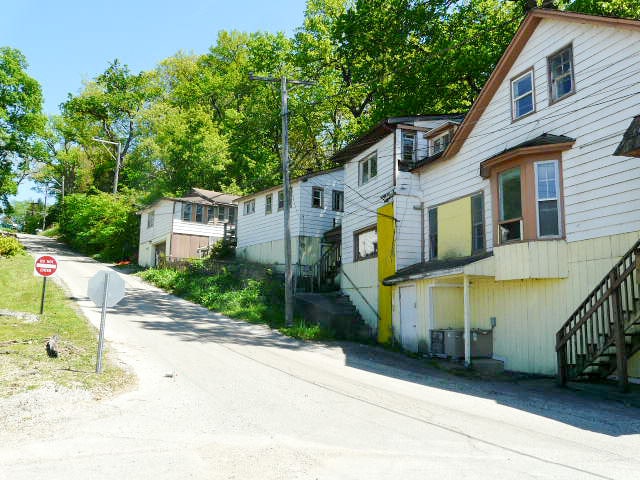 137-139 Arthur Ave, Fox Lake, IL à vendre - Photo du bâtiment - Image 2 de 11