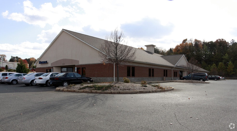 5620 Southpointe Center Blvd, Fredericksburg, VA for sale - Primary Photo - Image 1 of 3