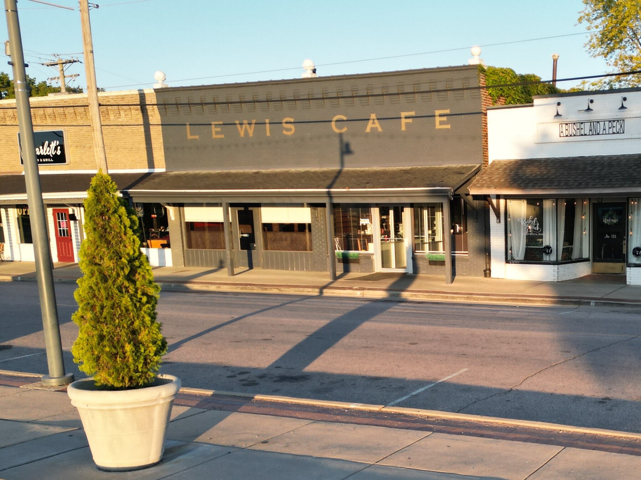 145 S Main St, Saint Clair, MO à louer Photo principale- Image 1 de 31