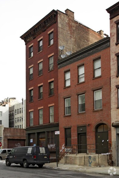 27 Desbrosses St, New York, NY à louer - Photo du bâtiment - Image 2 de 2