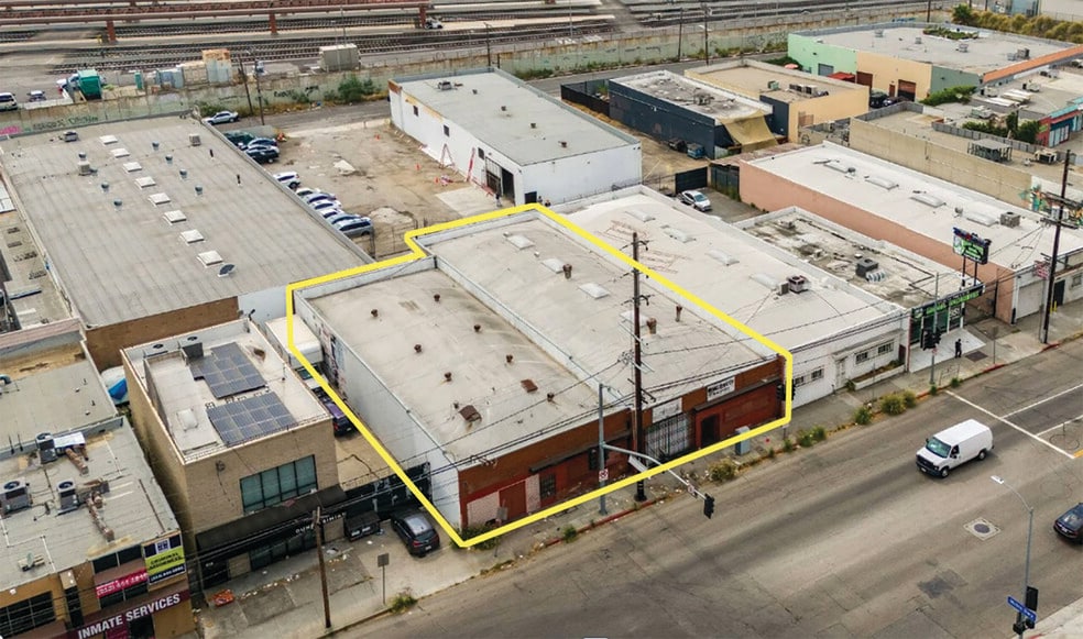 939-943 N Vignes St, Los Angeles, CA à vendre - Photo du bâtiment - Image 3 de 19