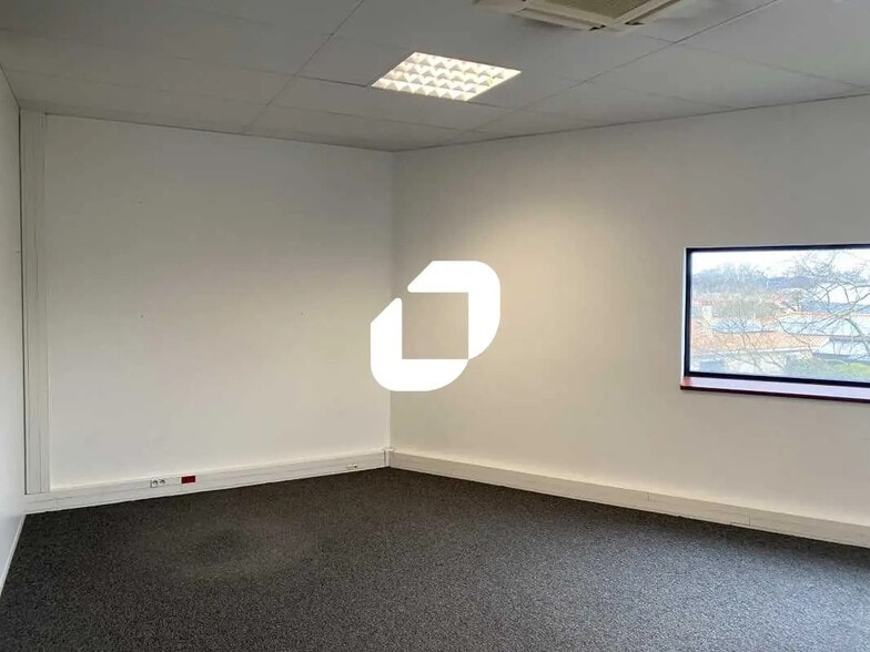 Bureau dans Mérignac à louer - Photo intérieure - Image 3 de 18