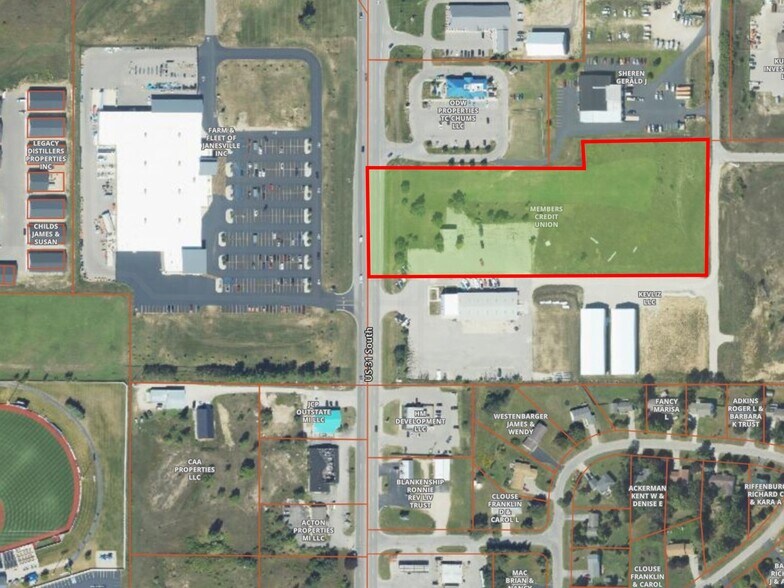 135 U.S. 31 S, Traverse City, MI à vendre - Photo du bâtiment - Image 2 de 18