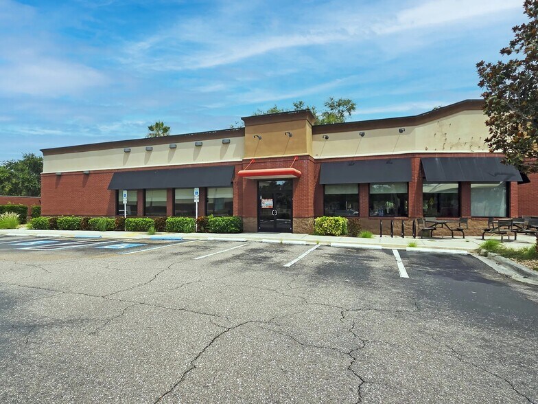 2471 Tyrone Blvd, Saint Petersburg, FL à louer - Photo du bâtiment - Image 2 de 3