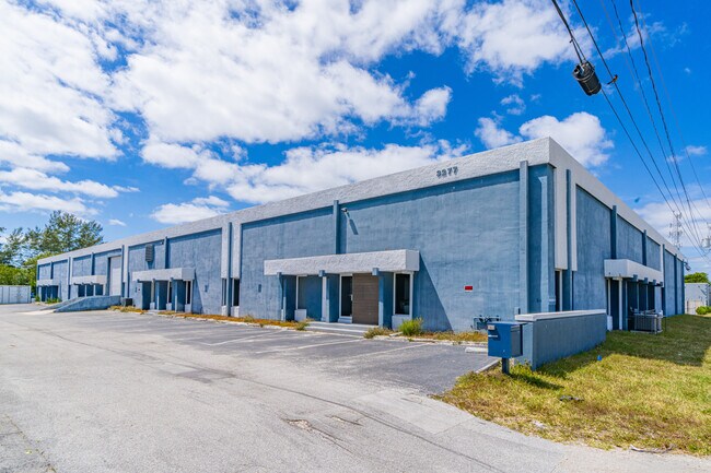 More details for 3277 SE 14th Ave, Fort Lauderdale, FL - Industrial for Lease