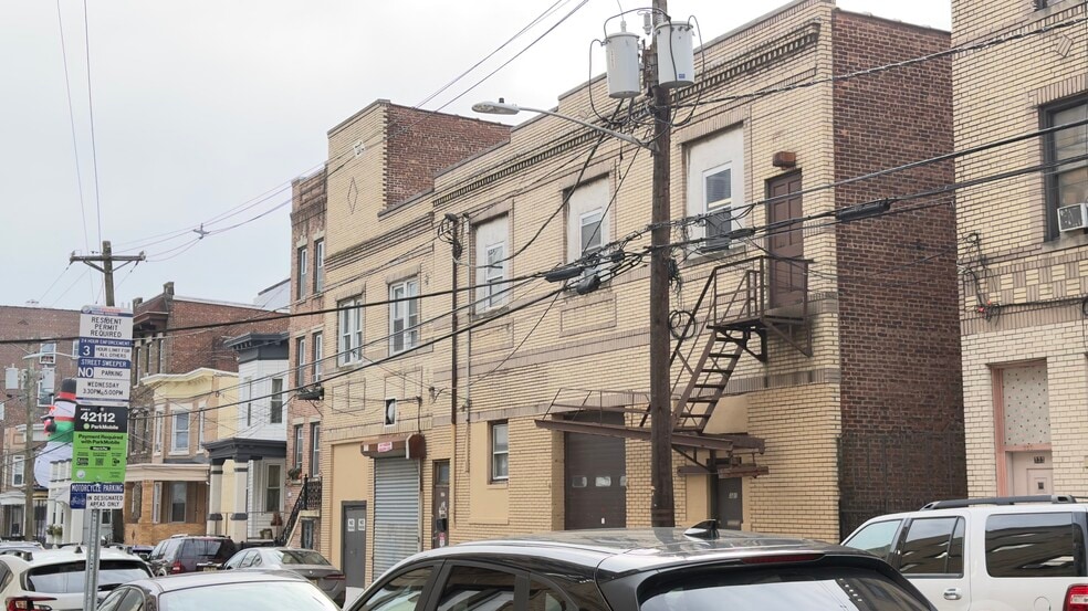 327-333 53rd St, West New York, NJ for lease - Building Photo - Image 2 of 15