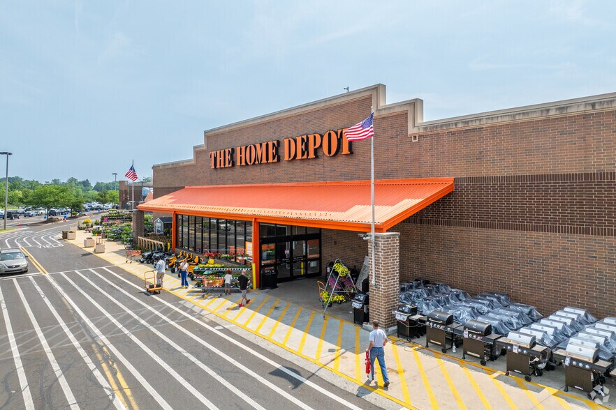 600-650 S Trooper Rd, Norristown, PA à louer - Photo du bâtiment - Image 3 de 3