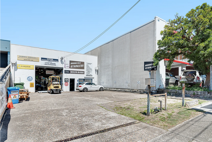 17 Chard Rd, Brookvale for sale - Building Photo - Image 2 of 8