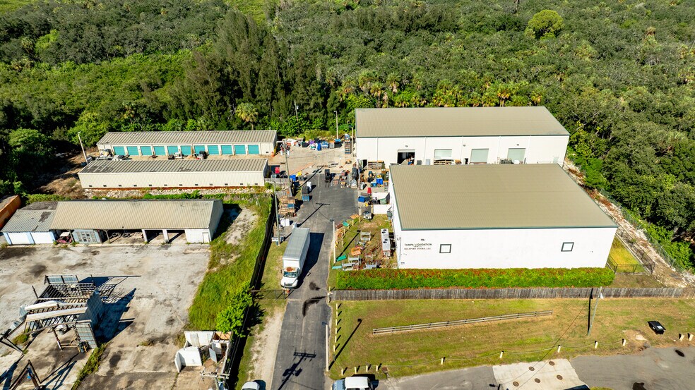 4911 S 50th St, Tampa, FL à vendre - Photo du bâtiment - Image 3 de 14