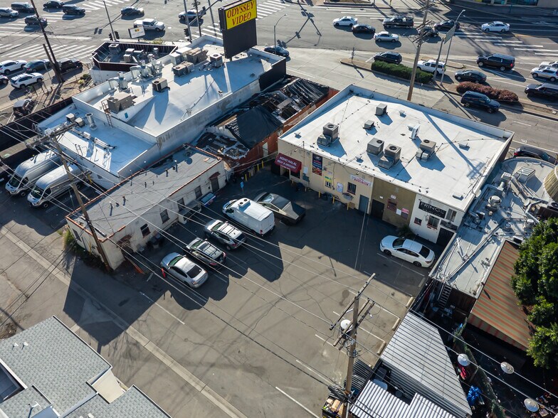 4814 Vineland Ave, North Hollywood, CA à vendre - Photo du bâtiment - Image 2 de 7