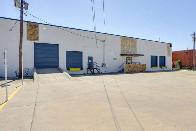 More details for 2838-2910 Anode Ln, Dallas, TX - Industrial for Lease
