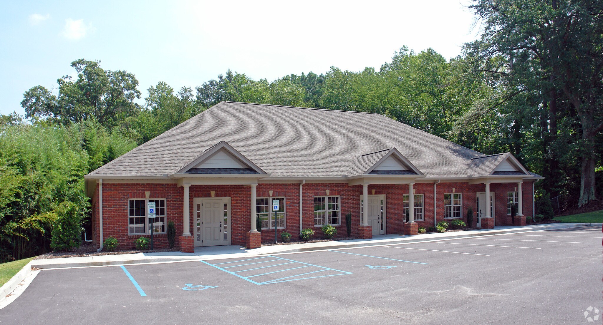 224 Feaster Rd, Greenville, SC for sale Primary Photo- Image 1 of 1