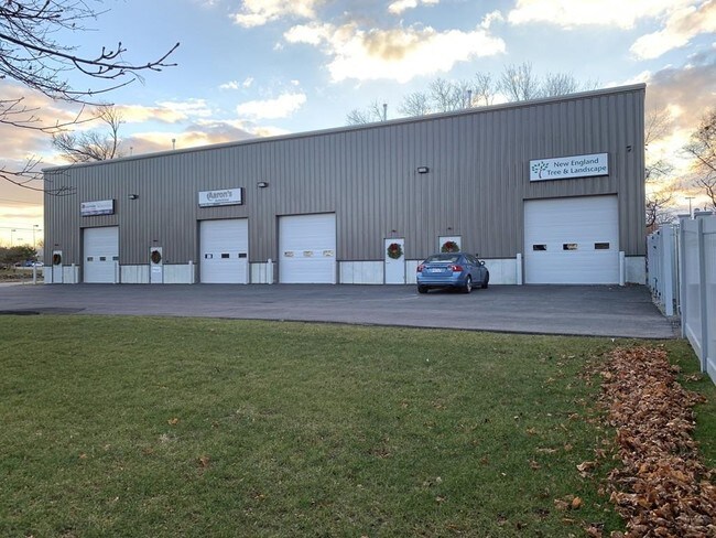 Plus de détails pour 232 Huttleston Ave, Fairhaven, MA - Industriel à louer