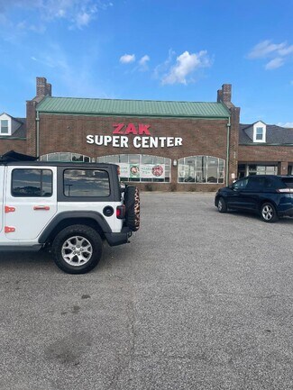 Plus de détails pour 22707-22807 Rockside Rd, Bedford, OH - Commerce de détail à louer