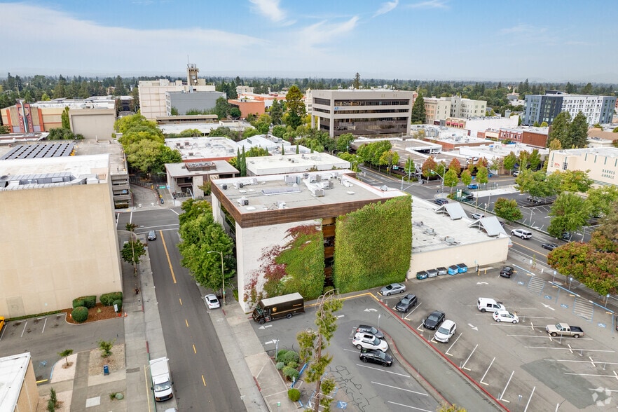 703-709 2nd St, Santa Rosa, CA for lease - Aerial - Image 2 of 3