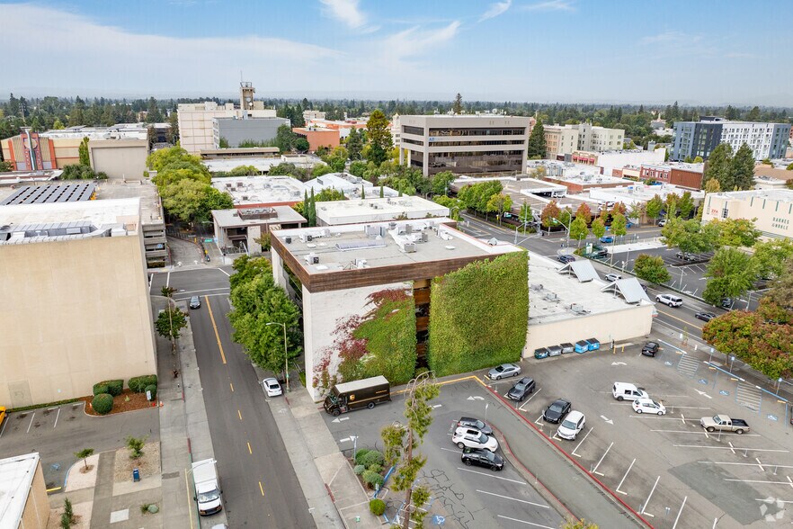 703-709 2nd St, Santa Rosa, CA à louer - Aérien - Image 2 de 3