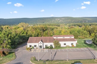 Plus de détails pour 1650 West St, Southington, CT - Commerce de détail à vendre