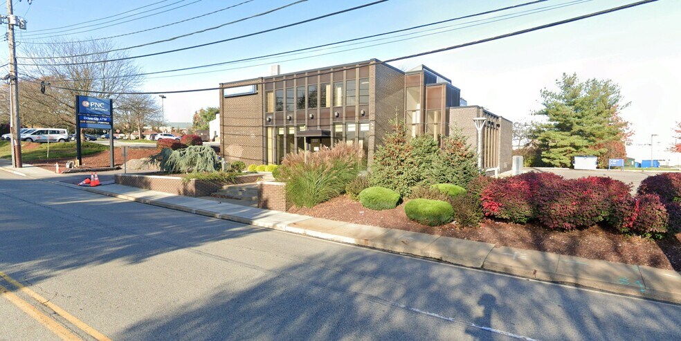 2727 Stroschein Rd, Monroeville, PA à vendre - Photo du bâtiment - Image 1 de 1