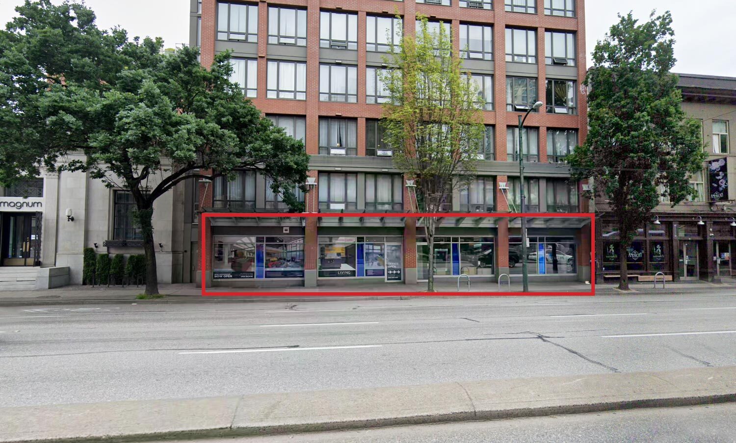 910-914 Main St, Vancouver, BC à vendre Photo du bâtiment- Image 1 de 1