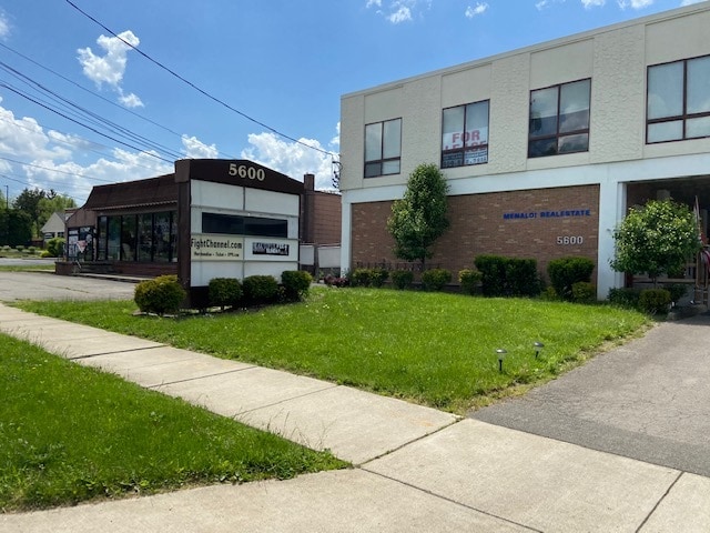 5600 Market St, Youngstown, OH for sale - Building Photo - Image 3 of 10