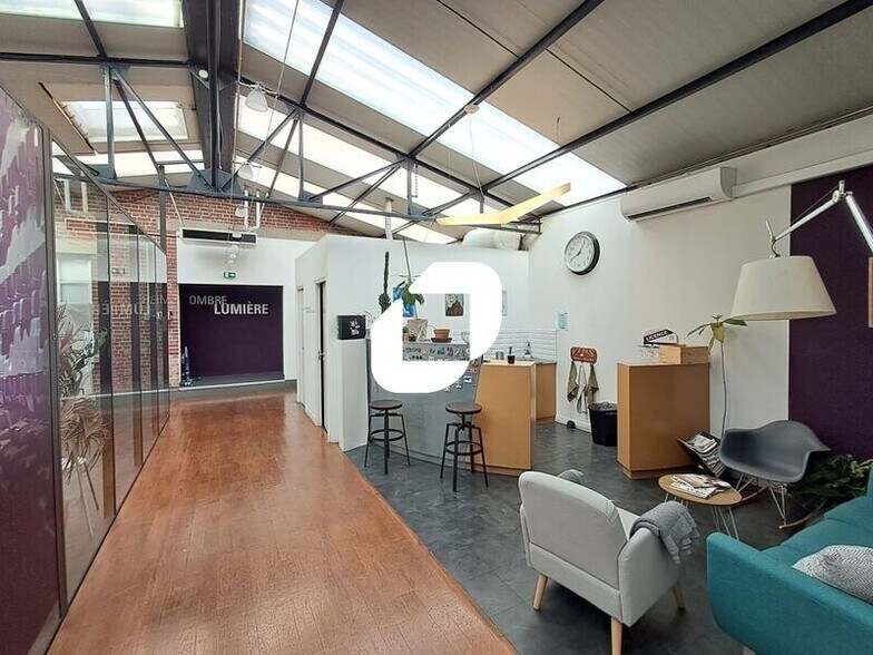 Bureau dans La Garenne-Colombes à louer - Photo du bâtiment - Image 3 de 9