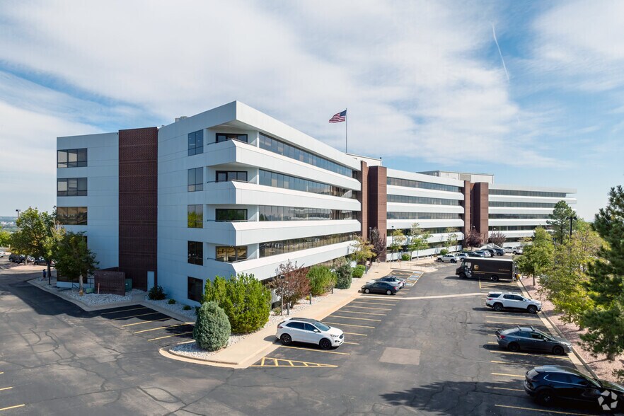 12600 W Colfax Ave, Lakewood, CO à louer - Photo du bâtiment - Image 2 de 24