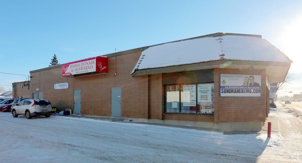 4922 51st Ave, Leduc, AB à louer - Photo du bâtiment - Image 2 de 5