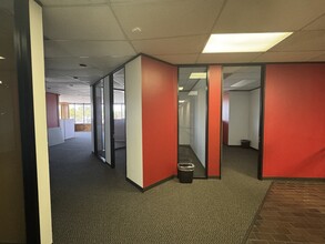 1880 S Dairy Ashford Rd, Houston, TX for lease Building Photo- Image 1 of 4