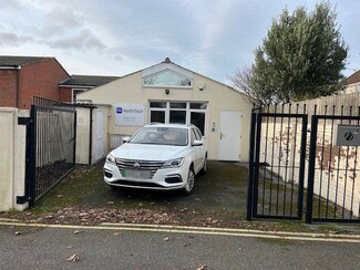 Plus de détails pour 5 Hanover Close, Christchurch - Bureau à vendre