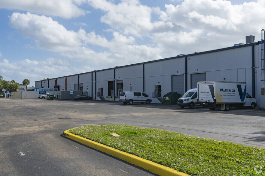 6500 NW 12th Ave, Fort Lauderdale, FL for lease - Building Photo - Image 2 of 5