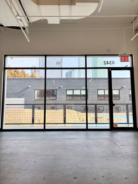 4346 12th St, Long Island City, NY à louer - Photo intérieure - Image 2 de 10