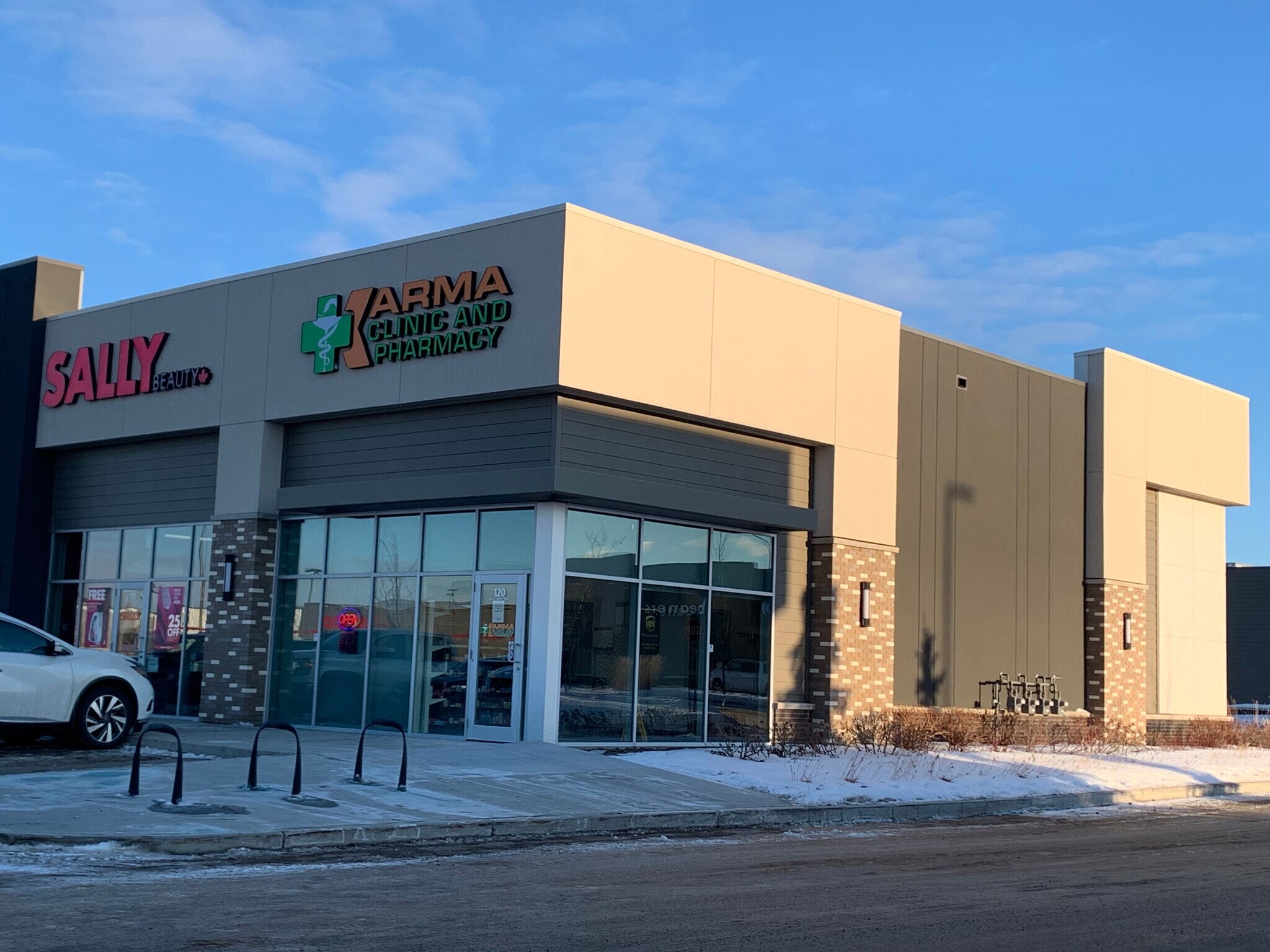 975 St Albert Trl, St. Albert, AB for sale Building Photo- Image 1 of 1