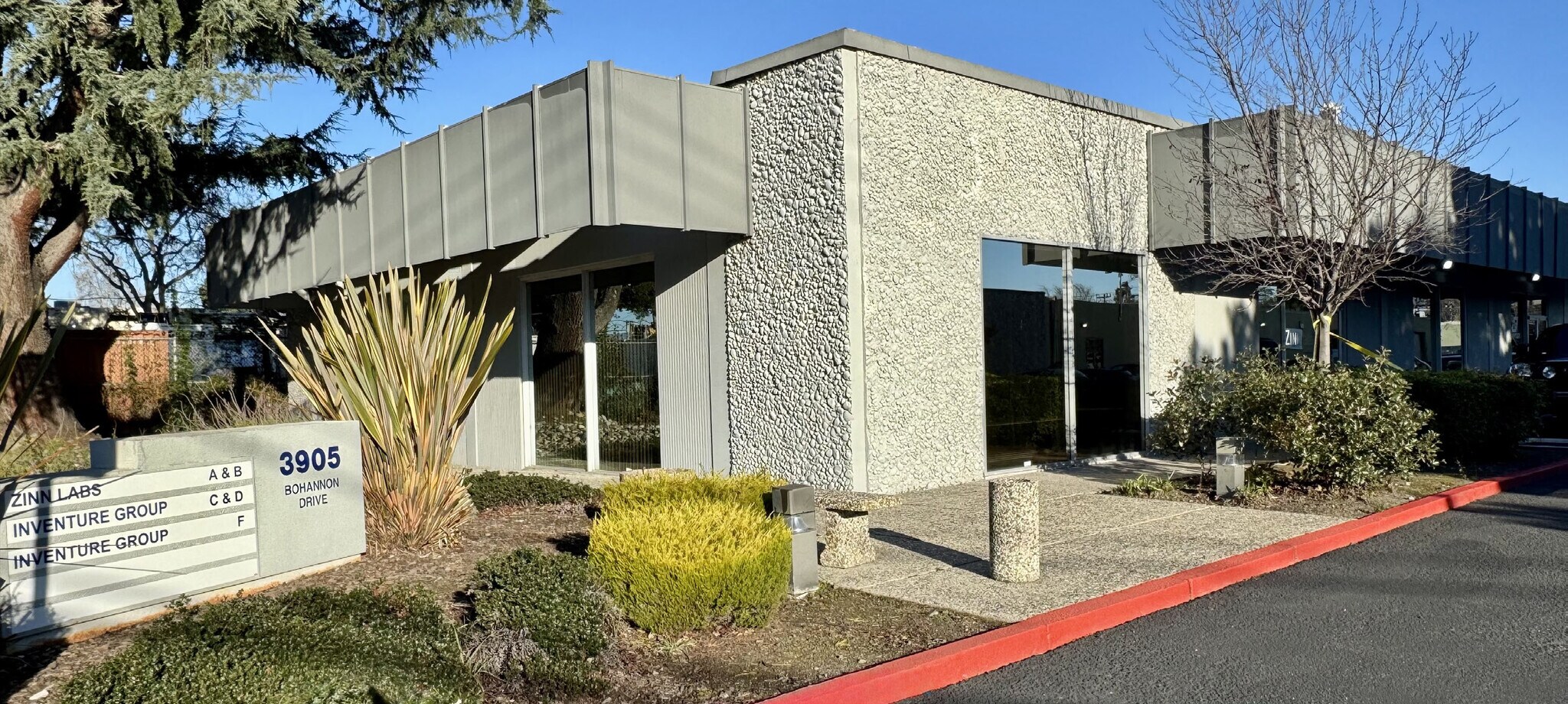3905 Bohannon Dr, Menlo Park, CA for lease Building Photo- Image 1 of 8