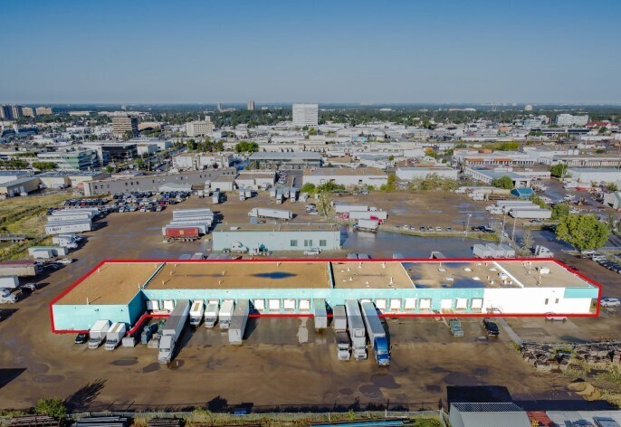 5805 98 St NW, Edmonton, AB à vendre Photo du bâtiment- Image 1 de 1