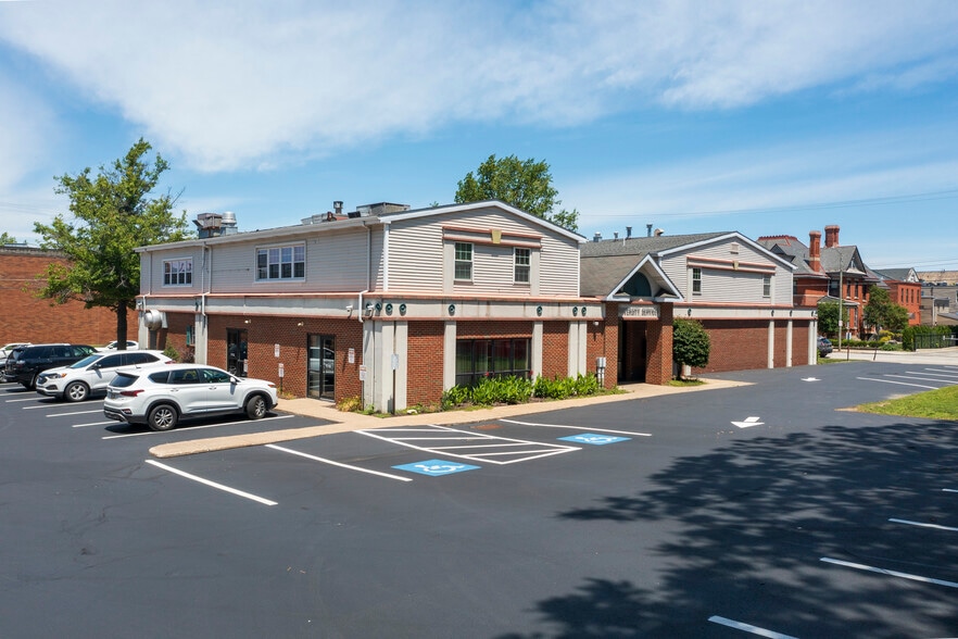 406 Peach St, Erie, PA for lease - Building Photo - Image 1 of 14