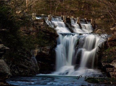 Dogpatch Resort, Marble Falls, AR à vendre - Photo principale - Image 1 de 1