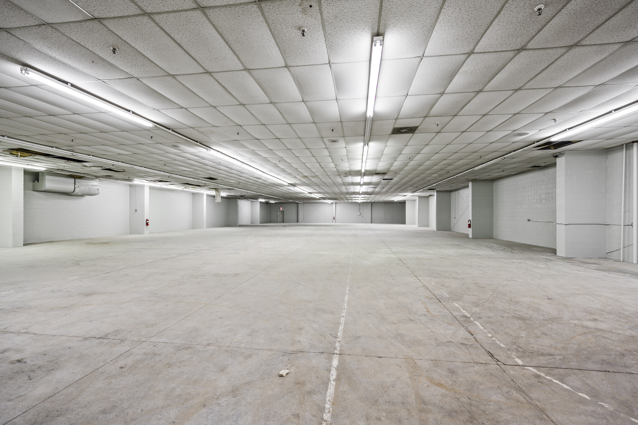 1539 Waughtown St, Winston-Salem, NC for sale Interior Photo- Image 1 of 4