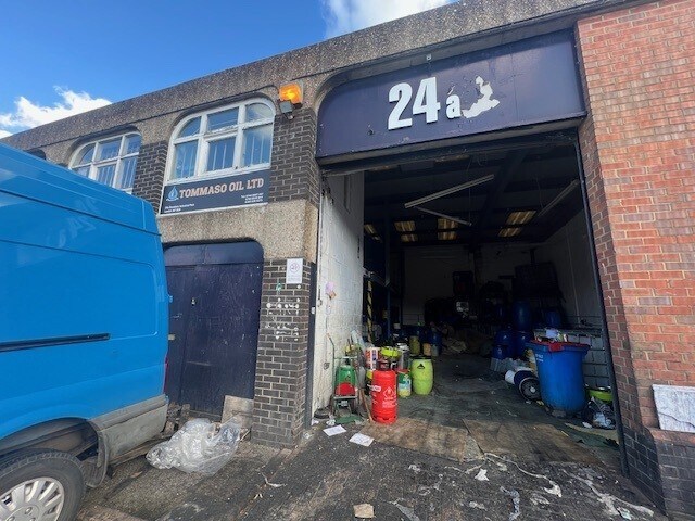 Rosebery Ave, Londres à louer - Photo du bâtiment - Image 2 de 3