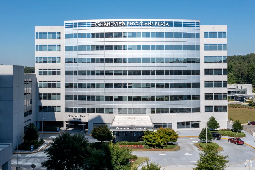 3686 Grandview Pky, Birmingham, AL à louer - Photo du bâtiment - Image 3 de 5